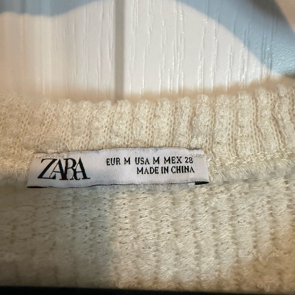 ZARA Cozy Cream Knit Sweater - Picture 4 of 4